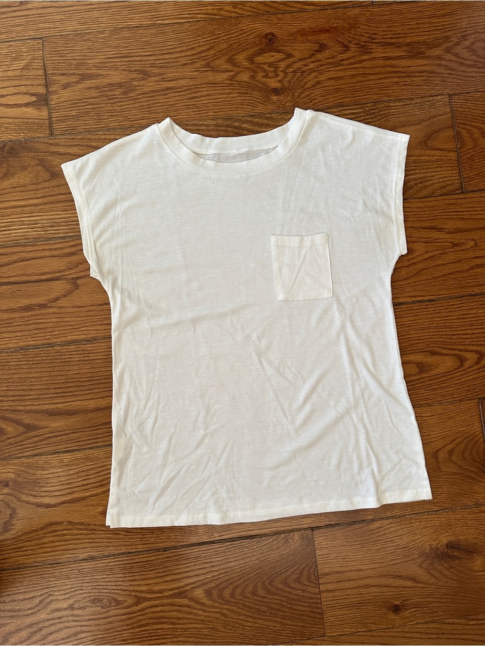 White Pocket Tee - Classic Cotton Top